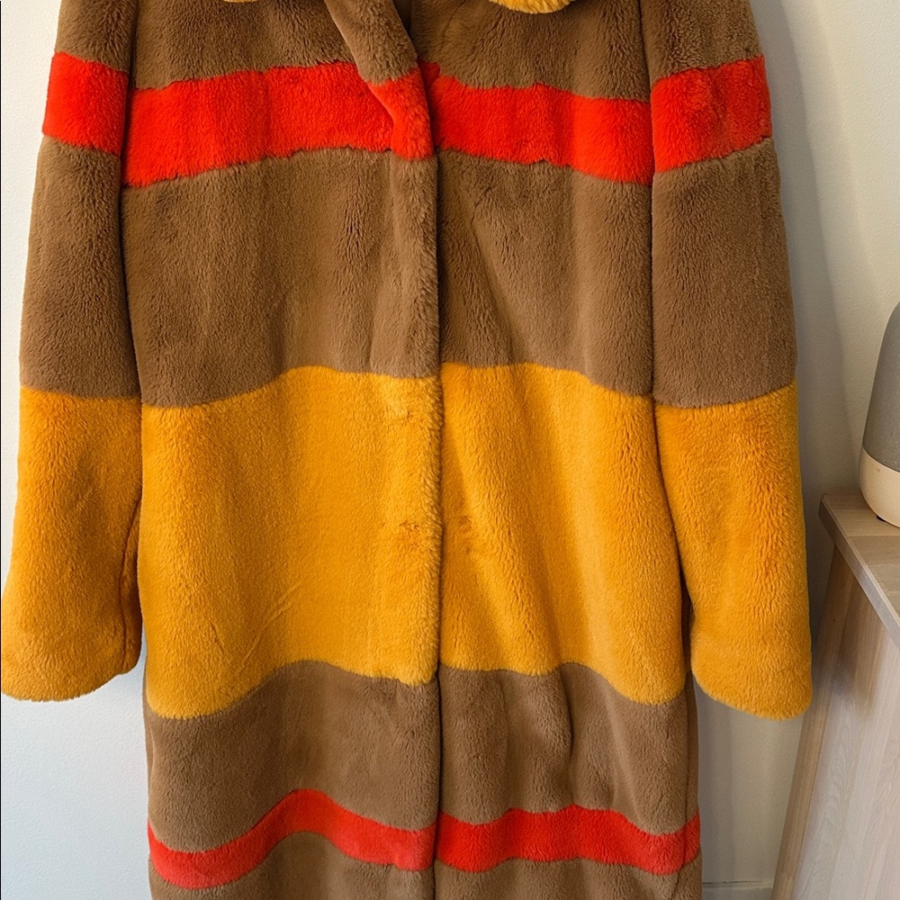 Hutch Colorblock Faux Fur Jacket - Picture 4 of 10
